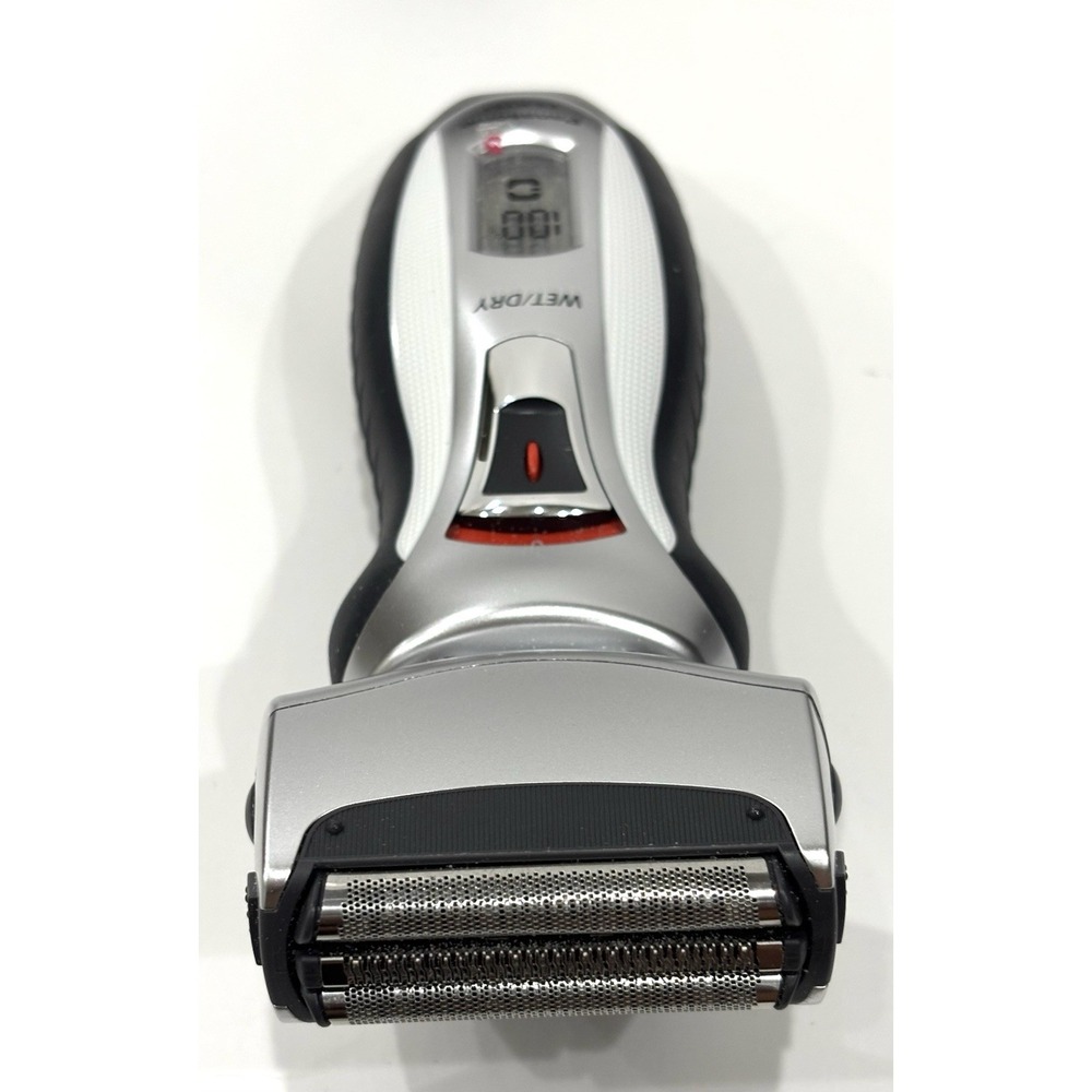 Panasonic ES-RT51-S Wet Dry 3-Blade Rechargeable Electric Shaver w/ Charger - Picture 4 of 14
